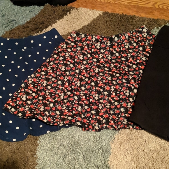Skirt Bundle - Picture 1 of 3